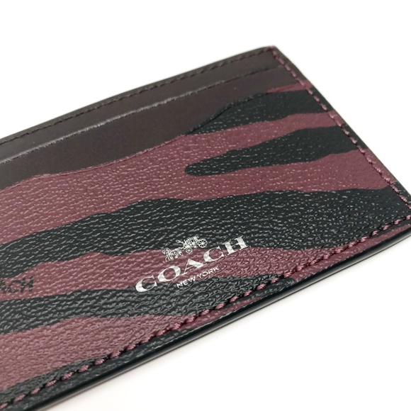 COACH Flat Card Case **TIGER** Print NWT - Picture 2 of 4